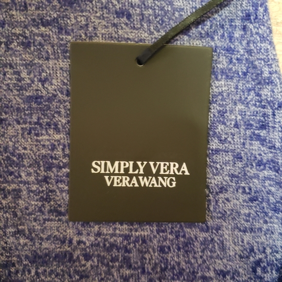 NWT Simple Vera Vera Wang top - Picture 4 of 6